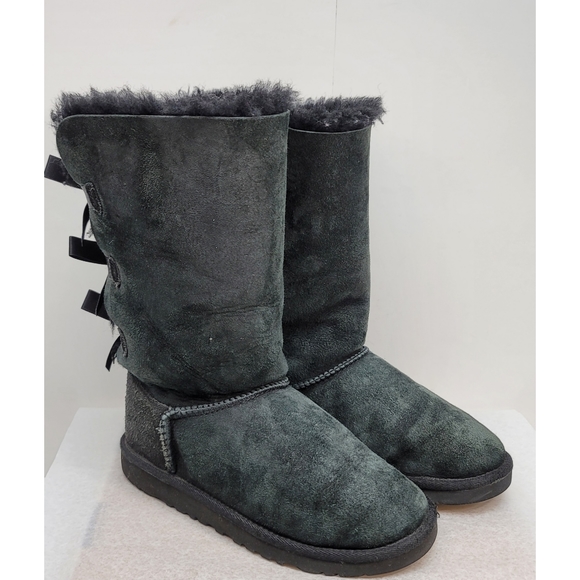 UGG Australia Bailey bow tall boot size 3 kids - Picture 3 of 11